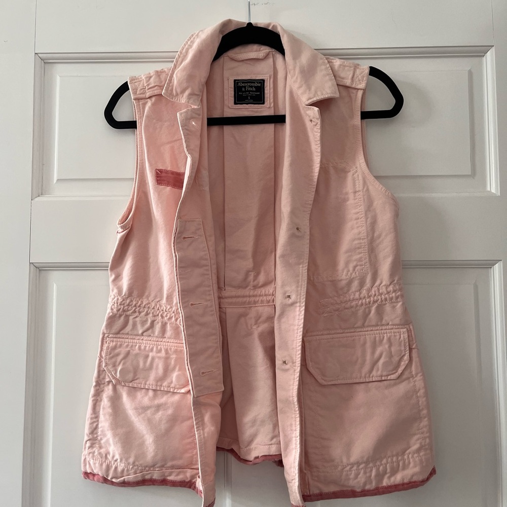 Pink monochrome vest